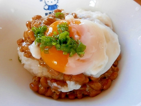 朝食にはこれ！☆納豆＆温泉卵丼☆